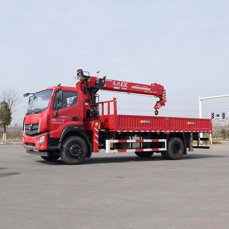 FOTON 4*2 15 meter Telescopic boom truck mounted crane Oblique Front View