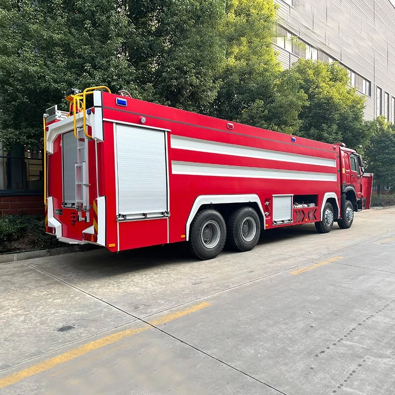 Howo 22000L 8 x 4 Water and Foam Fire Rescue Fighting Truck Oblique Back Plot 
