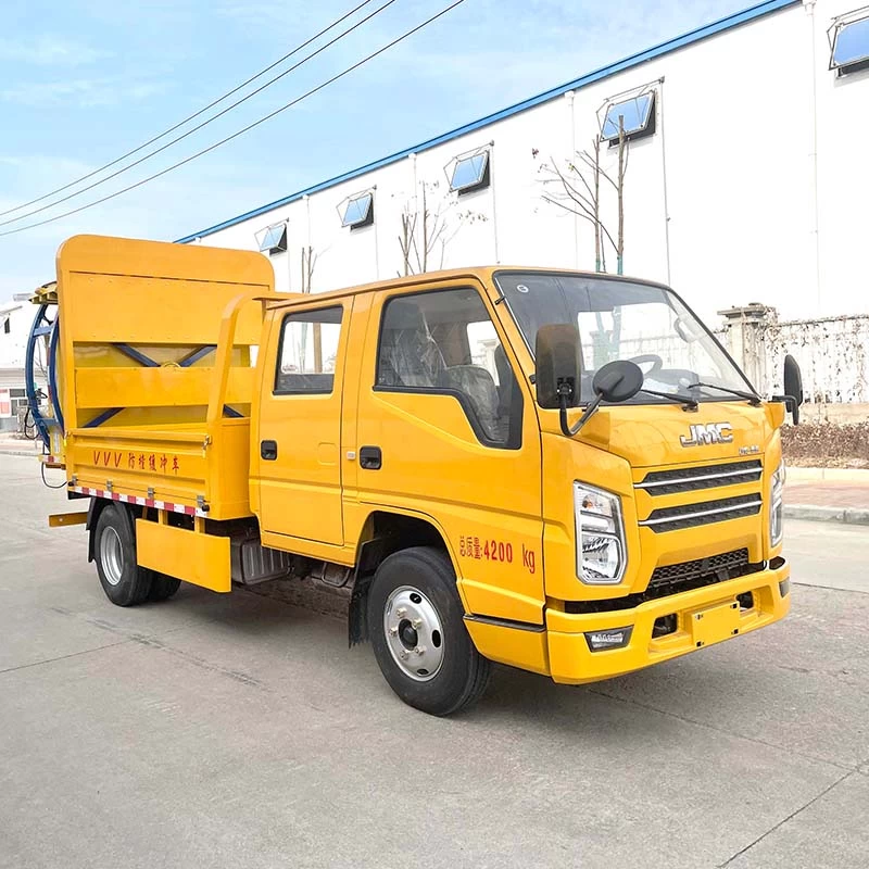 JMC 70km/h Impact-proof truck anti crash buffer truck Oblique Front View

