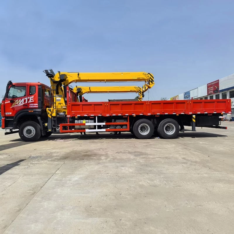 Sinotruck Howo 14 Ton Telescopic Boom Truck Mounted Crane Front Side View
