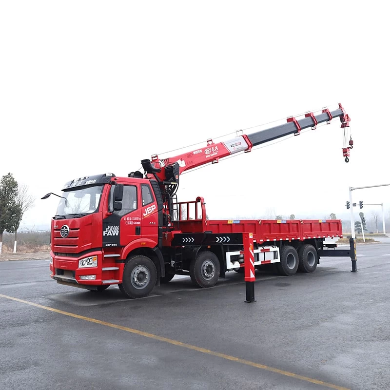 FAW 8*4 21 meter boom telescopic truck mounted crane Oblique Front View