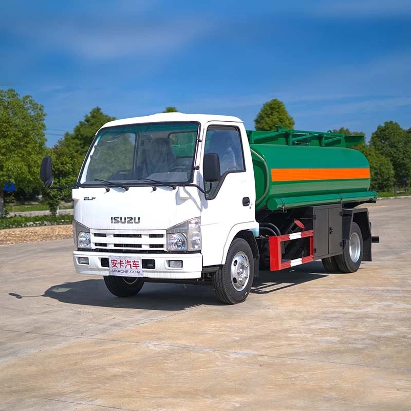 ISUZU 5000 liters fuel oil diesel tanker truck Oblique Front View