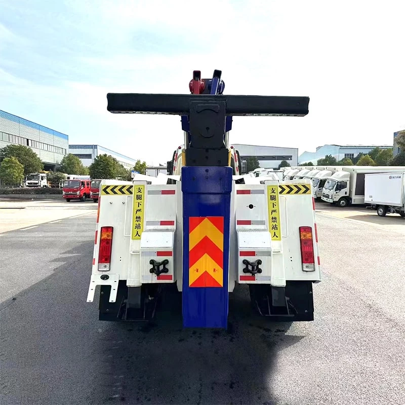 China FAW 4*2 heavy duty 360 rotation towing wrecker truck Back Image
