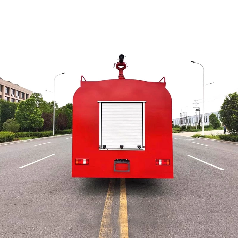 SINOTRUK low price 4*2 8cbm water tank fire truck Back Image
