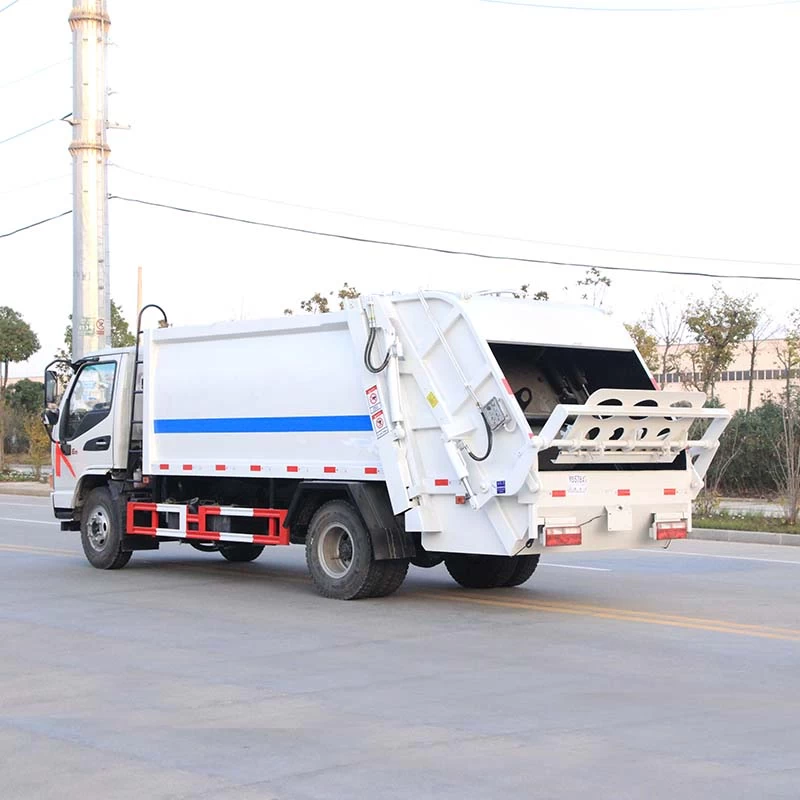 Jac 4x2 Rear Loading 6cbm Compressed Garbage Truck Oblique back plot