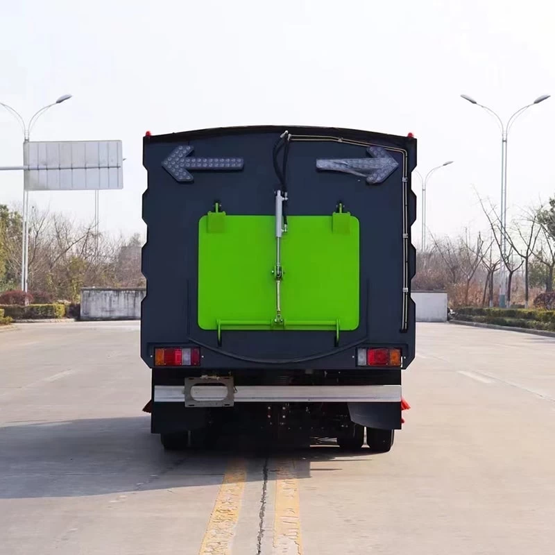 ISUZU 5000Liters Vacuum Road Sweeper Cleaning Truck Back Image