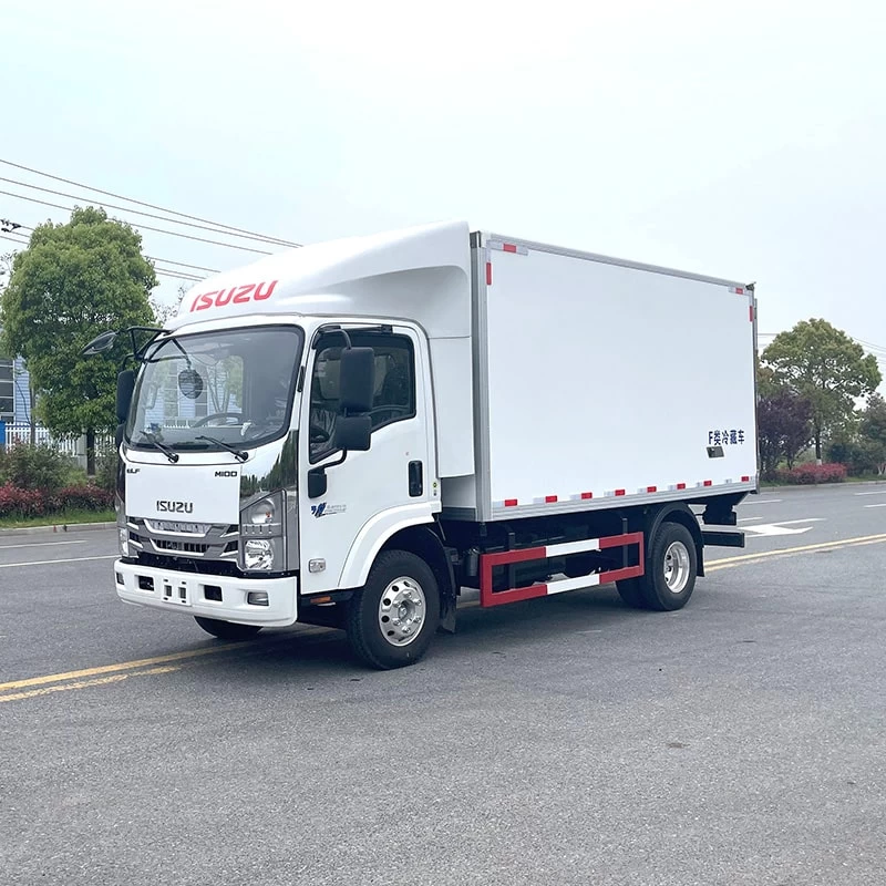 Isuzu 4*2 18cbm frozen meat freezer refrigerator trucks Oblique Front View
