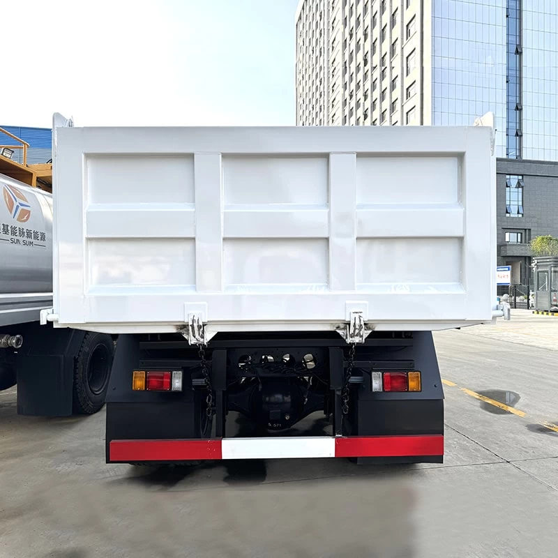 Isuzu brand new or used 4*2 6 wheel isuzu dump truck price Back Image
