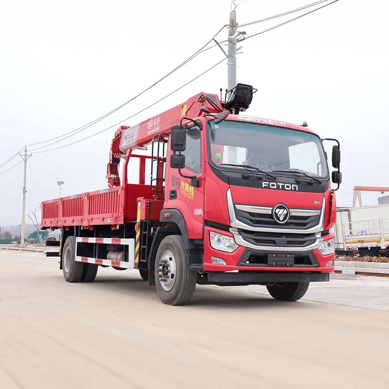 FOTON 4*2 straight arm mounted crane truck Oblique Front View 