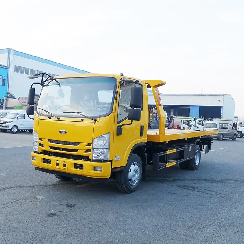 ISUZU 4*2 5 ton japanese wrecker truck tow trucks wreckers Oblique Front View
