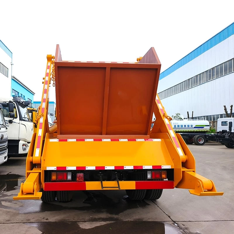 ISUZU GIGA 12CBM Hydraulic Swing Arm Light Garbage Truck Back Image