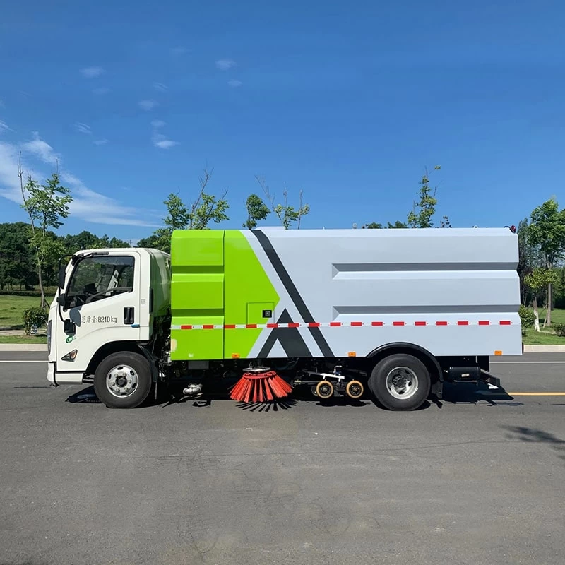China JMC 4*2 malaysia vacuum road sweeper truck Front side view
