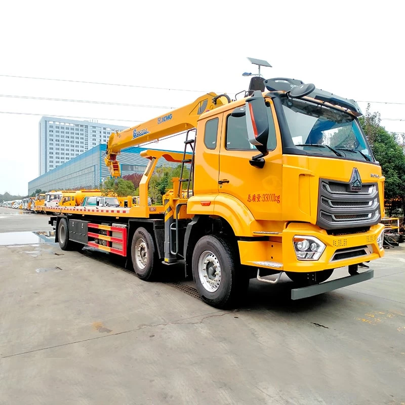 Howo 6x2 12 Tons Wrecker Tow Truck Flatbed Platform Oblique Front View