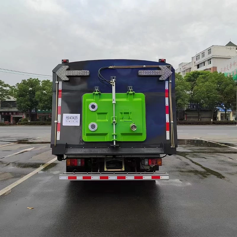 ISUZU 4cbm high-pressure flushing self-cleaning road sweeper Back Image
