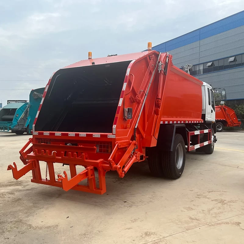 Japan Brand 12 CBM Garbage Compactor Truck for Sale Oblique Back Plot
