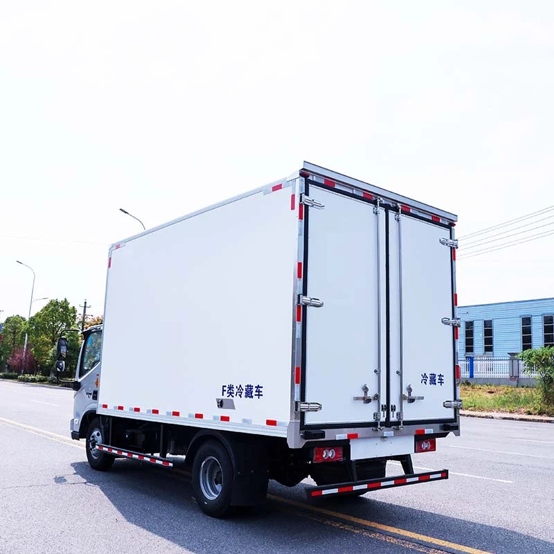 High Quality China Foton 4tons Refrigerated Truck For Sale  Oblique Front View
