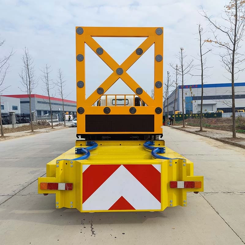 HOWO hot sell 100K 4*2 car anti-collision buffer truck Back Image