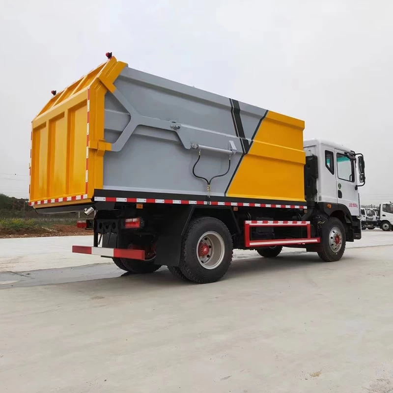 Dongfeng 4*2 Q345 carbon steel hydraulic garbage truck Oblique Back Plot
  