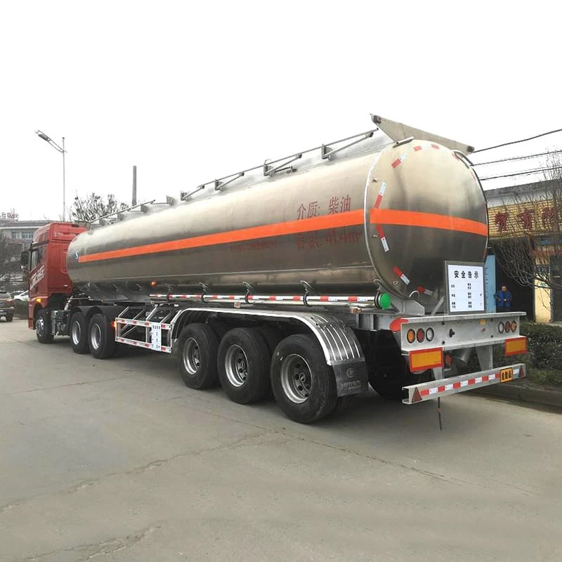 3 Axles 49000L Crude Oil Gasoline Petrol Tanker Semi Trailer Oblique Back Plot