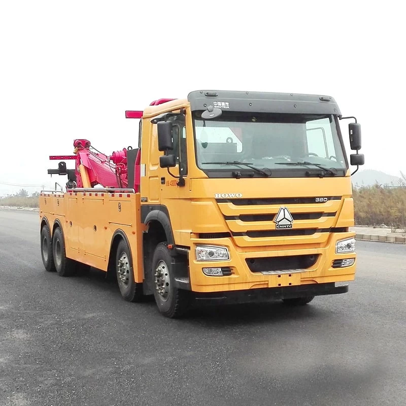 SINOTRUK 8*4 heavy duty 80 ton Rotation Wrecker Tow Truck Oblique Front View
