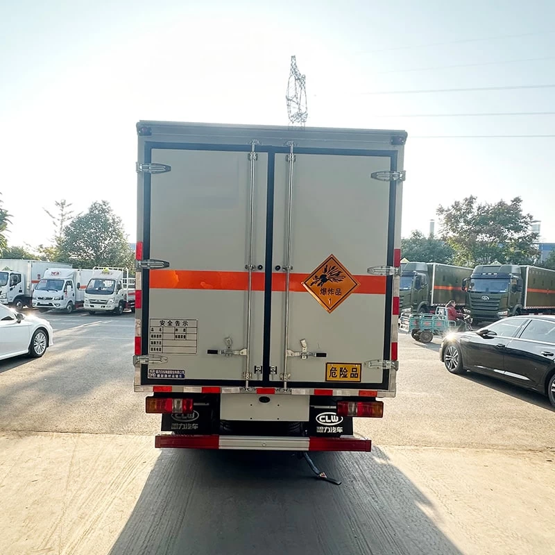 Japan ISUZU explosive flammable liquid goods transport truck Back Image
