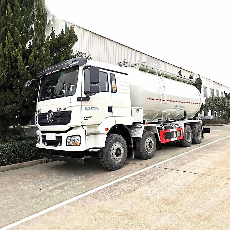 SHACMAN 8*4 dry powder material transport truck Oblique Front View