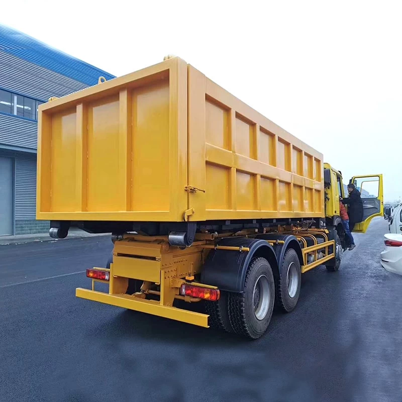 New or Used Howo 6x4  25 Ton Roll Off Refuse Collector Truck Oblique Back Plot