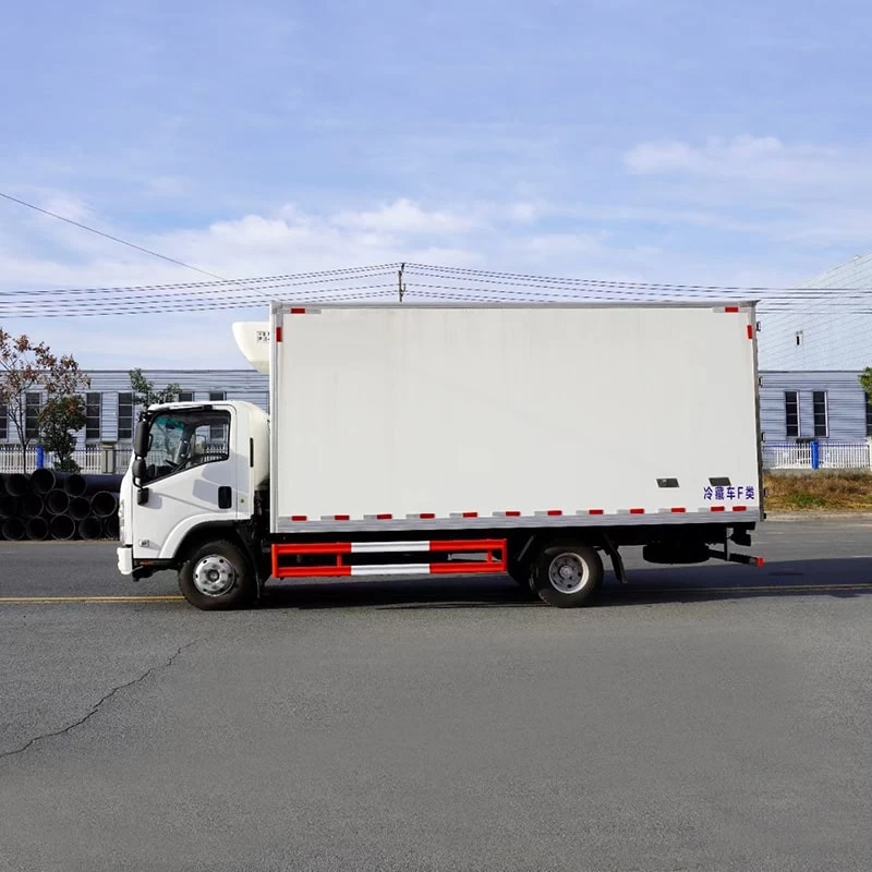 JAC 18m3 small mini meet vegetable refrigerated trucks Front Side View