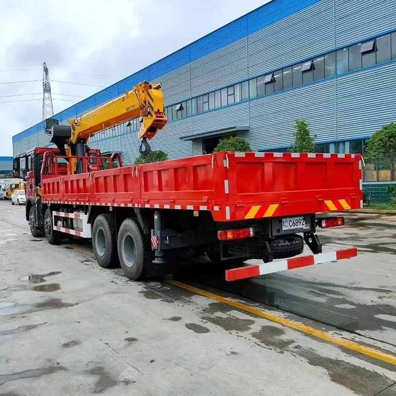 Howo 6x4 Dump 14 Ton Telescopic Boom Crane Truck Price Oblique Back Plot
