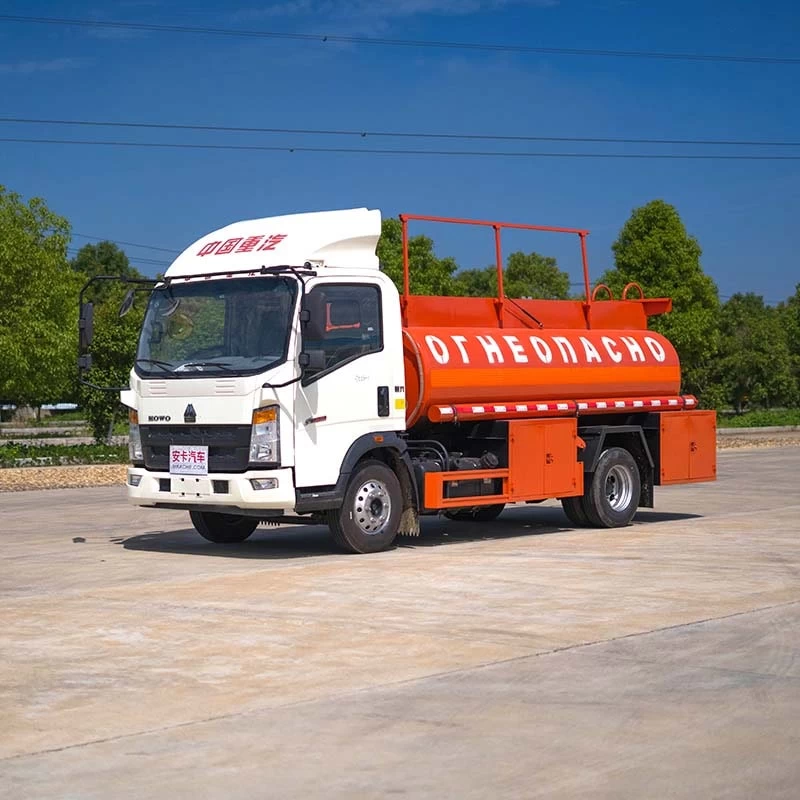 Howo 5CBM Mobile Refueling Tank Truck Oblique Front View