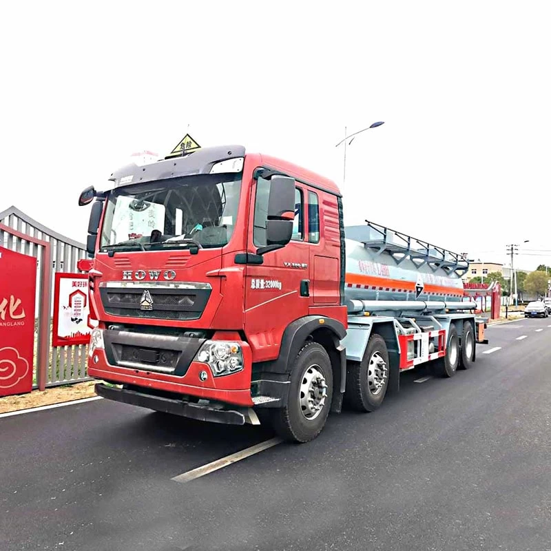 HOWO 8*4 10m3 vitriol corrosive transporte liquid truck Oblique Front View