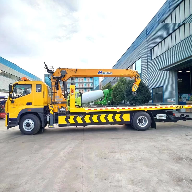 Foton Flatbed Towing Wrecker Truck Mounted with 8 Ton Crane Front Side View
