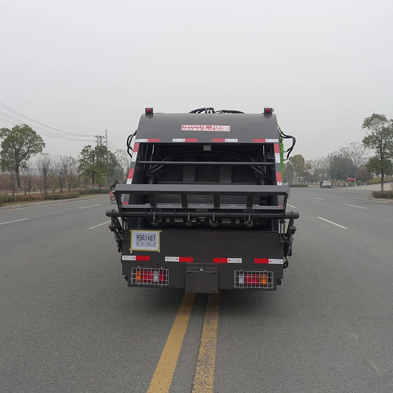 Isuzu 4*2 3 ton waste collection garbage truck Front side view Back image