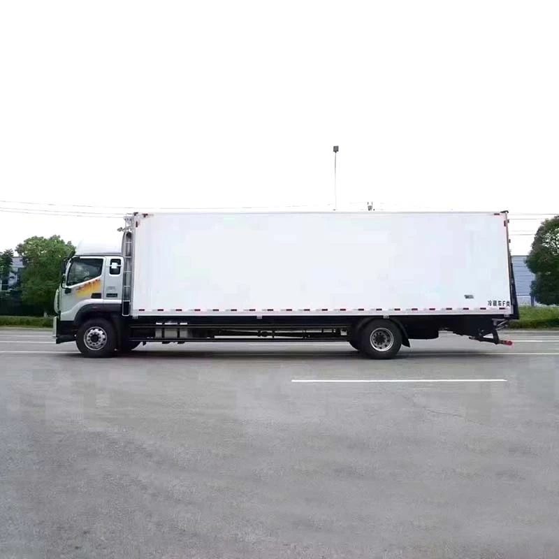 Foton 9.6m 10 ton Refrigerated Van And Truck For Sale Front Side View

