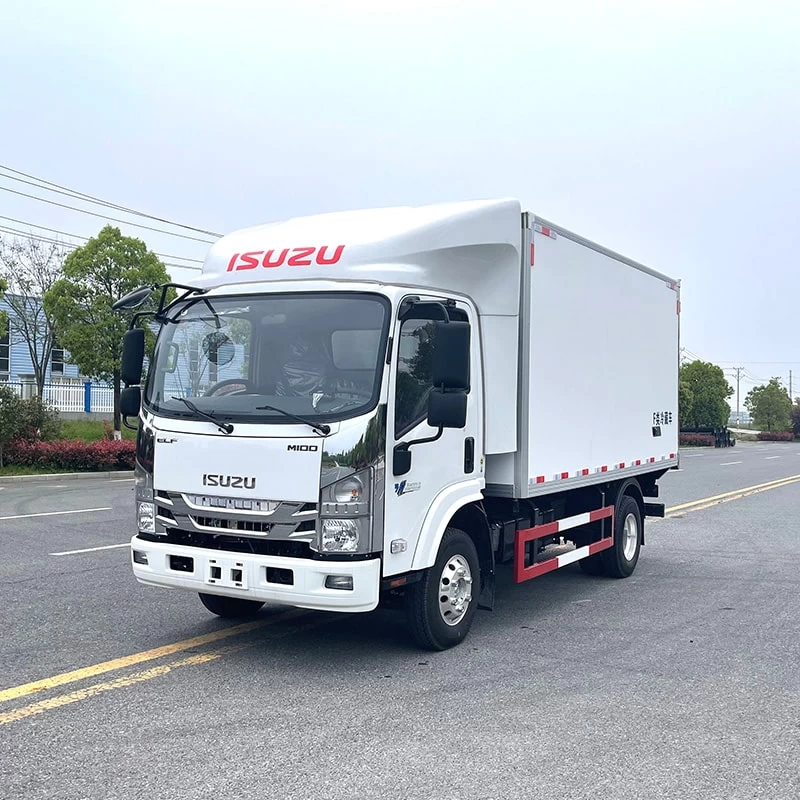 Isuzu 4*2 18cbm frozen meat freezer refrigerator trucks Oblique Front View