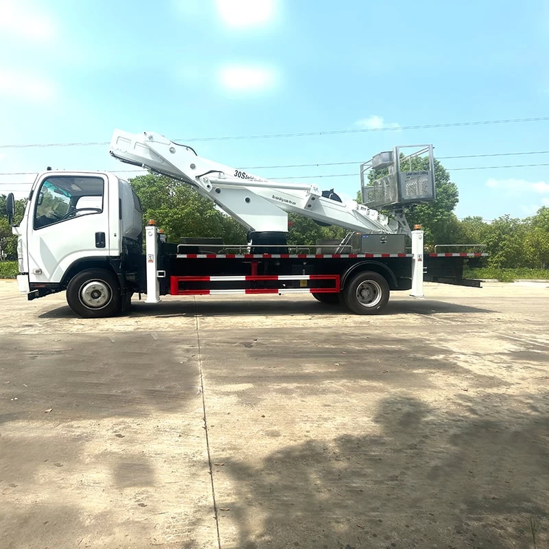 ISUZU new or used 30 meters high altitude operation truck Front Side View
