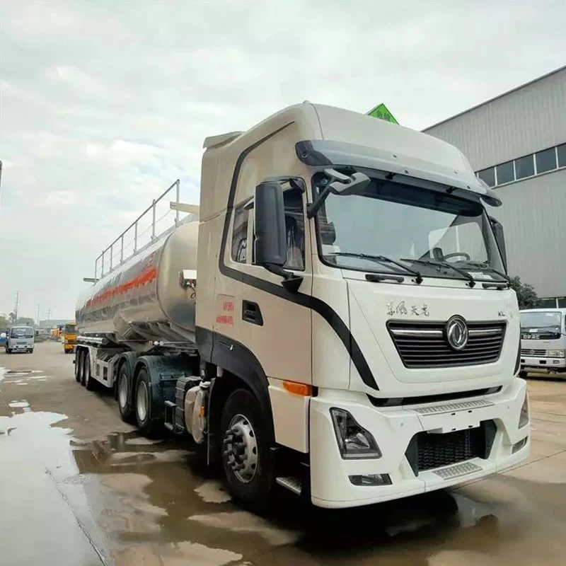 3 Axles 46000L Water Edible Cooking Oil Delivery Tank Oblique Front View