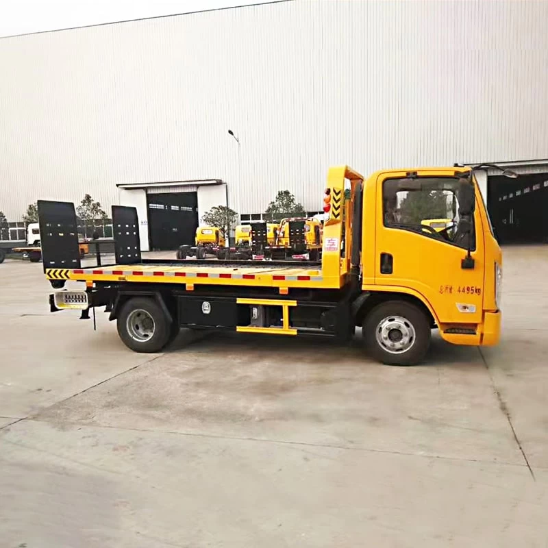 Shacman 4Ton Road Wrecker Towing Truck With Crane Front Side View