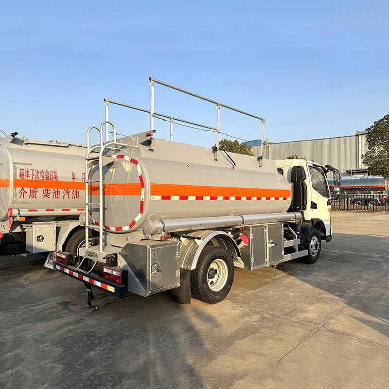 JAC 4*2 8m3 mobile petrol station truck diesel fuel tank truck Oblique Back Plot
