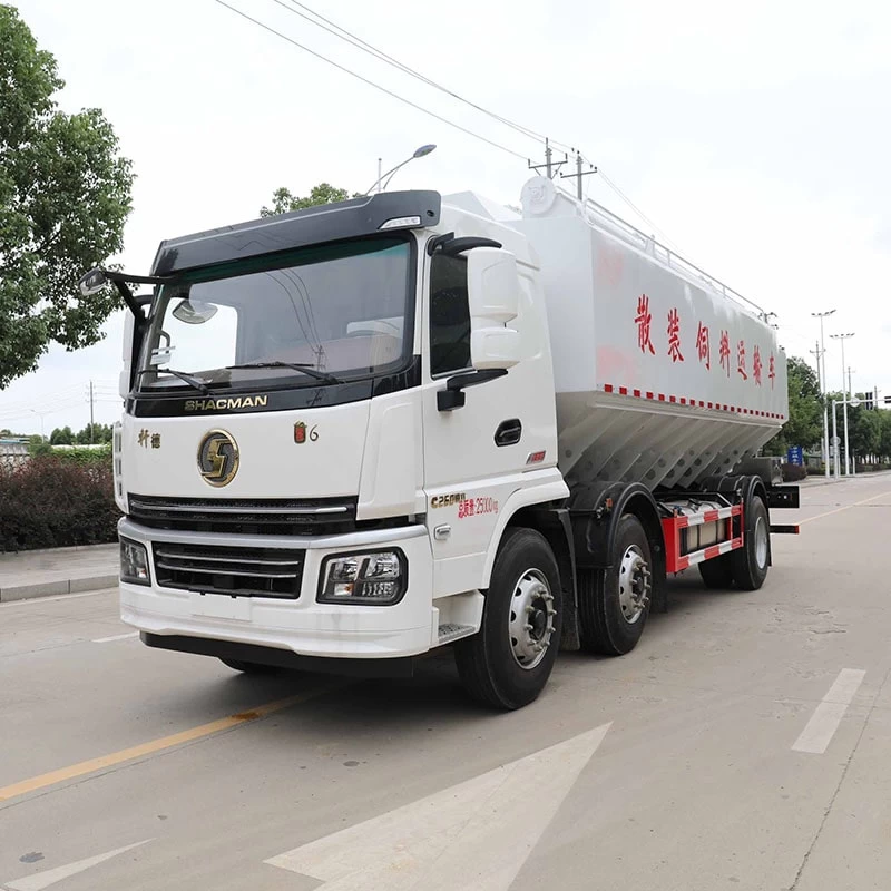 SHACMAN 15 ton automatic Bulk feed truck Oblique Front View