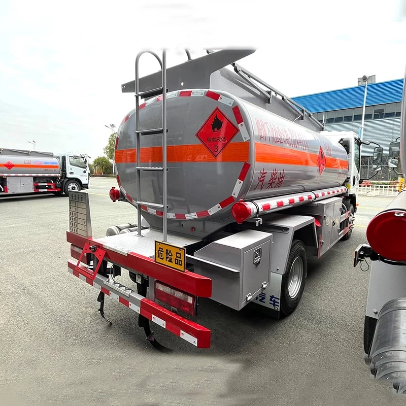 FAW 7200L Diesel Gasoline Delivery Transport Truck Oblique Back Plot
