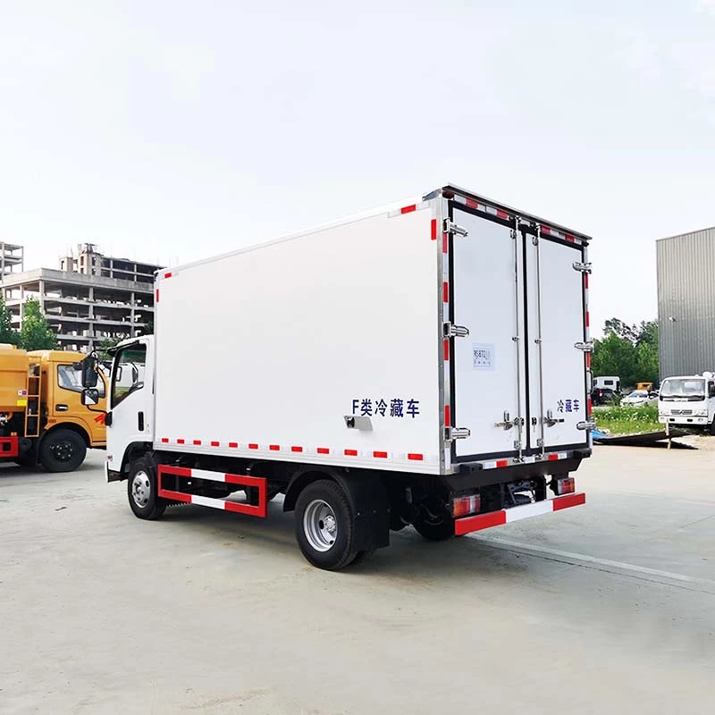 Isuzu 5tons Mini refrigeraged Trucks Cold Food refrigerator Oblique Back Plot 
