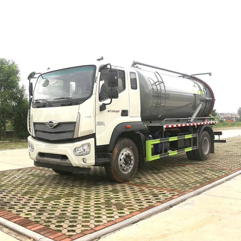 12000L 4*2 sewage suction truck with vaccum pump Oblique Front View