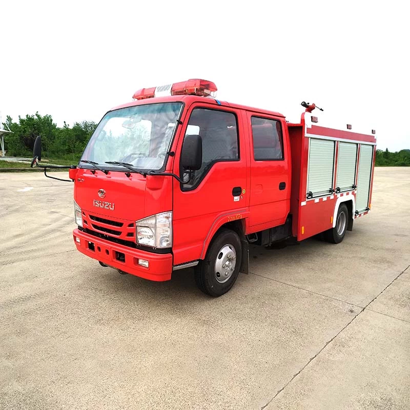 Isuzu 2000 Liters Water Foam Fire Fighting Truck Oblique Front View 