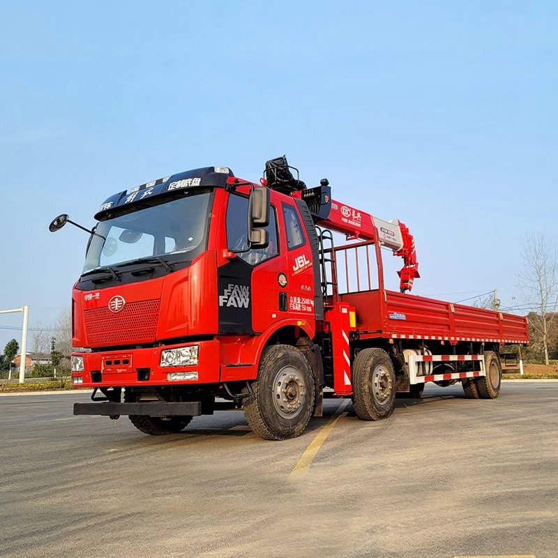 FAW 6*2 truck mounted with crane Oblique Front View