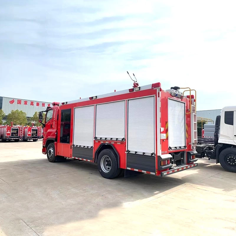 ISUZU 4*2 new or used 8cbm water tank fire fighting truck Oblique Back Plot
