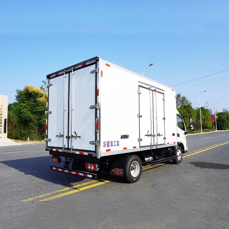 JAC 4x2 Refrigerator Truck 6 Wheels Refrigerated Truck Oblique Back Plot