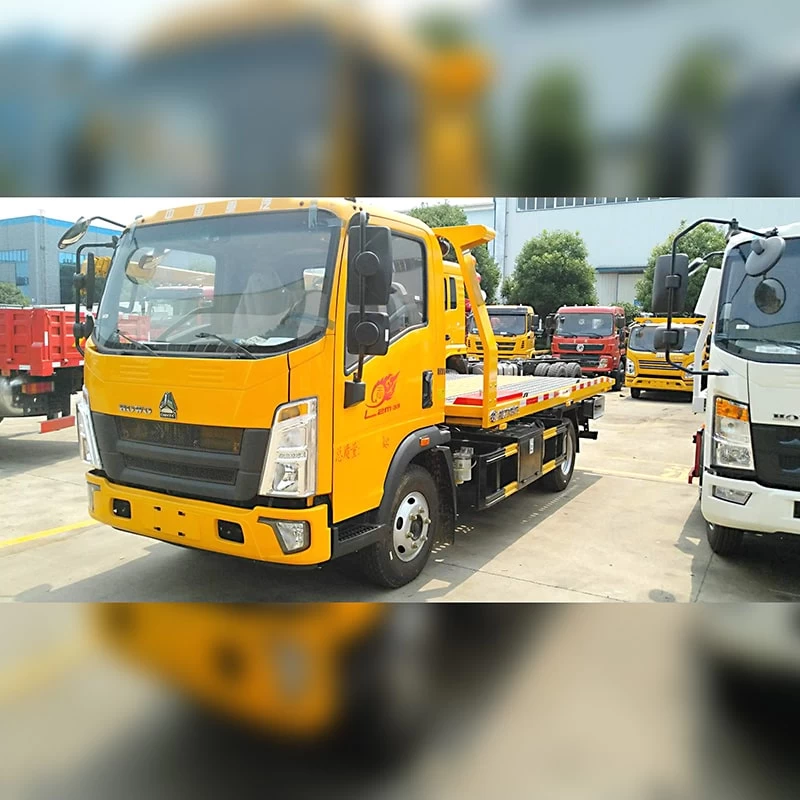 HOWO 4x2 3tons Recovery towing truck wrecker truck Oblique Front View