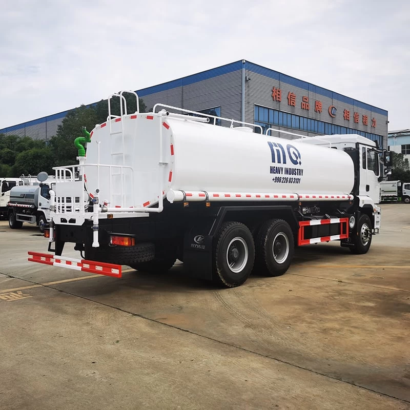 FAW 6 * 4 water tank truck stainless steel water tank Oblique Back Plot