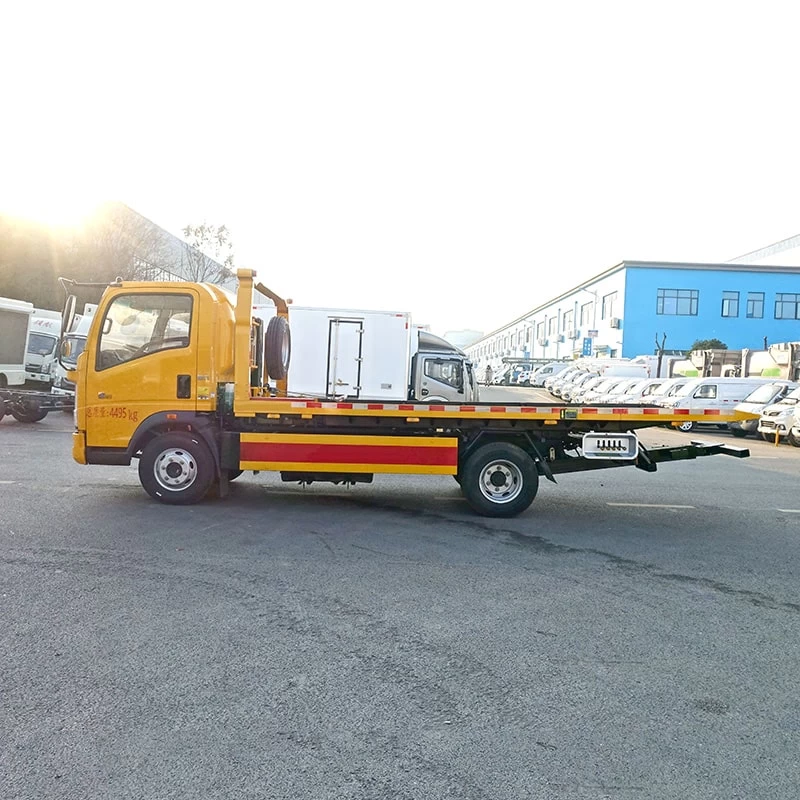 HOWO 5 ton tow trucks wreckers Front Side View
 